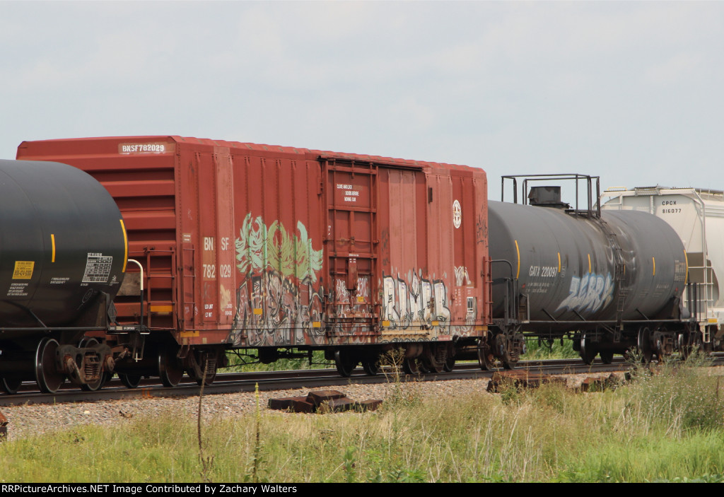 BNSF 782029 GATX 220097